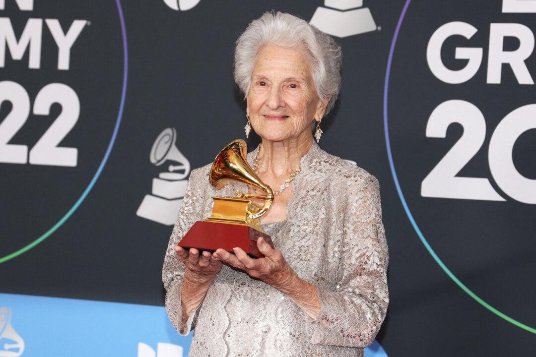 Woman Forbidden to Sing as a Child Wins Latin Grammy at 95 After Grandson Records Her Songs