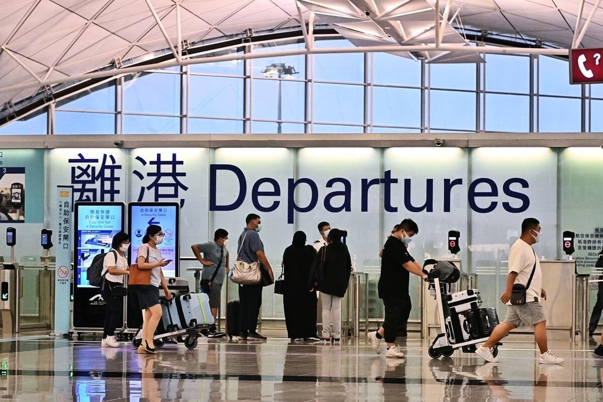 Report: 13 Percent of CEOs Plans to Leave Hong Kong