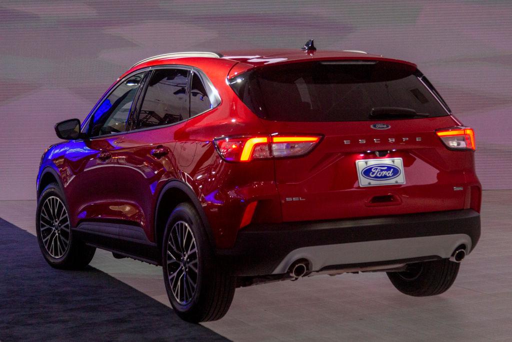 Ford Motor Recalls Over 634,000 SUVs Due to Fuel Leaks, Fire Risk