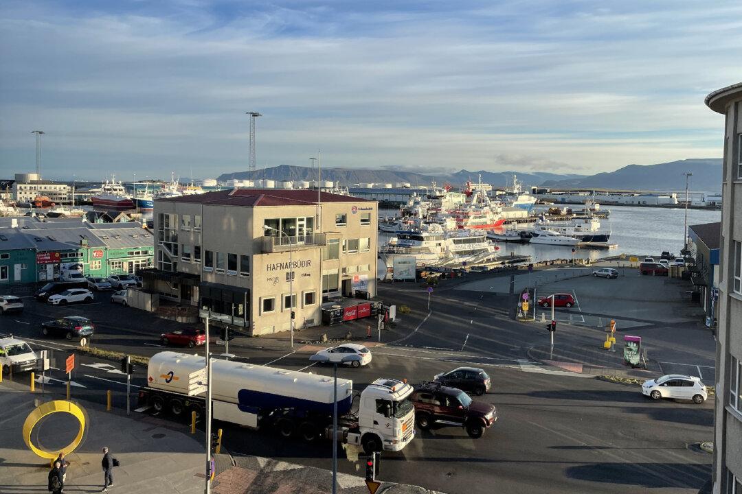 Stay Awake Day in Iceland