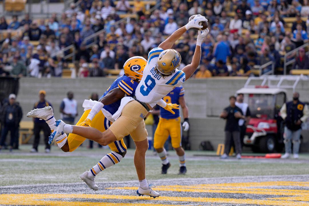 Dorian Thompson-Robinson, No. 18 UCLA Finally Finish Off Cal