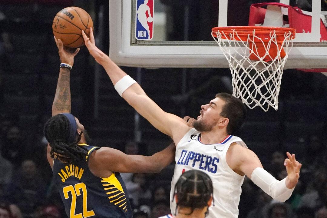 Zubac Scores 31, Pulls Down 29 Boards; Clippers Beat Pacers