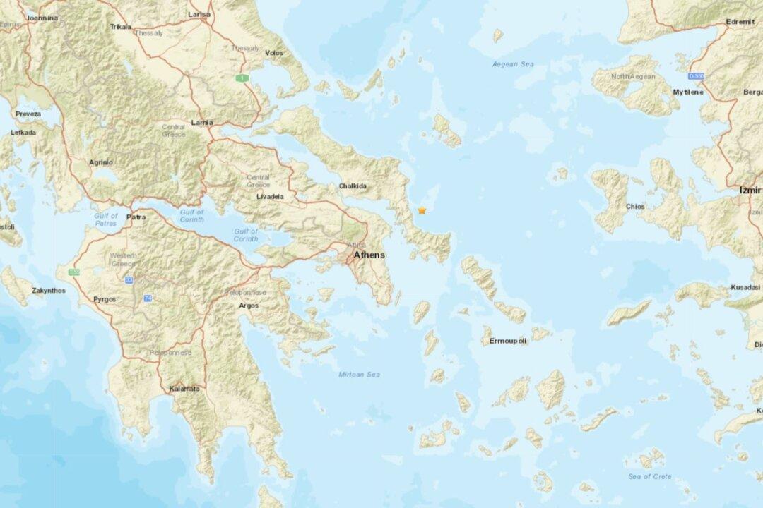2 Quakes Rattle Greek Island, No Major Damage Reported