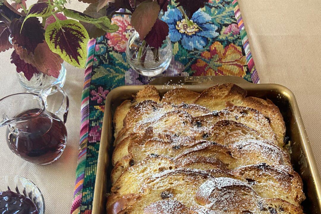 Eggnog French Toast Is the Perfect Meal for Holiday Guests