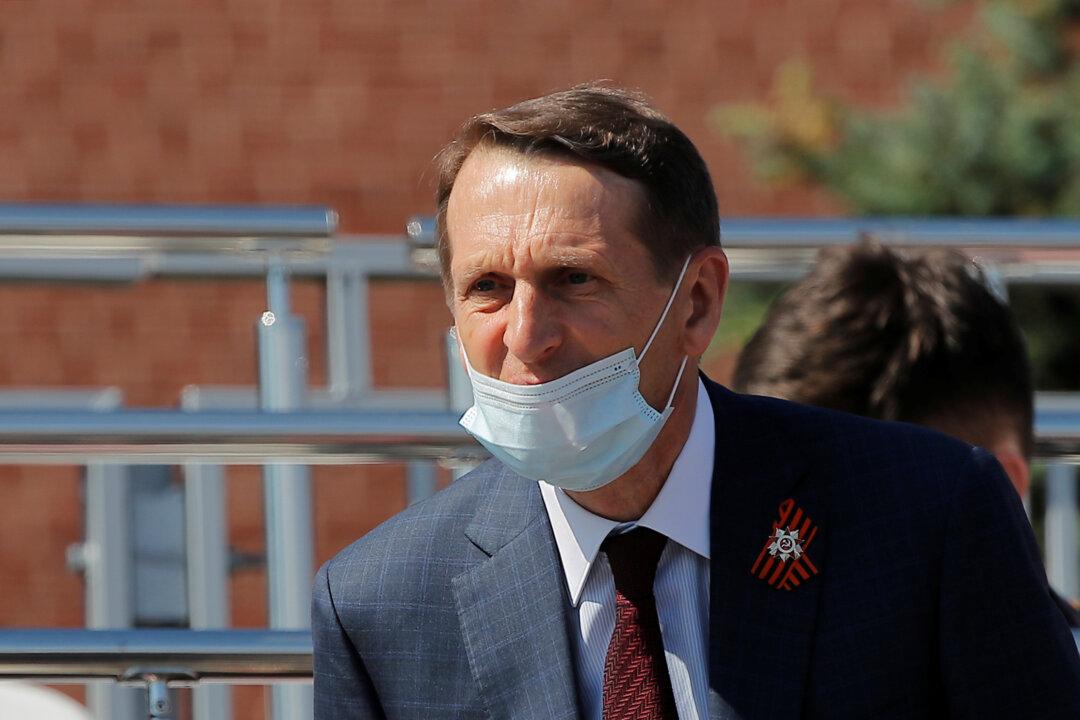 Putin’s Spy Chief Says He Discussed Ukraine With CIA Director