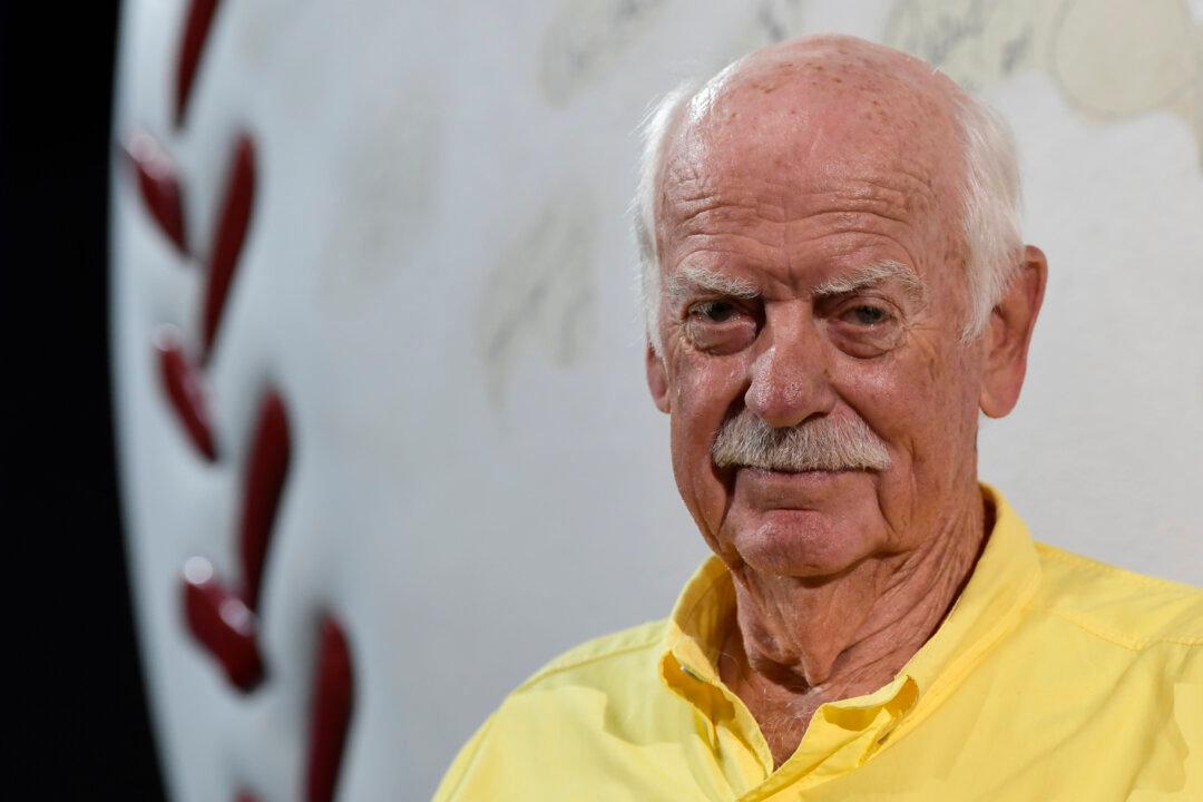 Gaylord Perry, Two-Time Cy Young Winner, Dies at 84