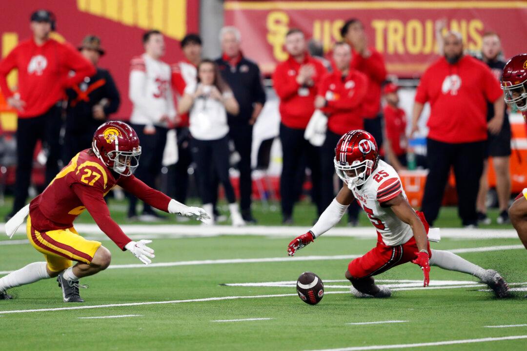 No. 4 USC Falls to Utah in Pac-12 , Damaging Playoff Hopes