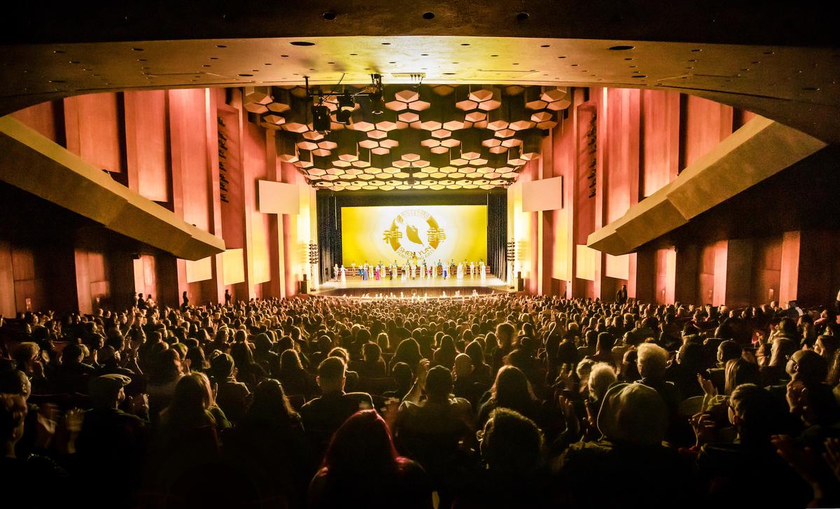 Shen Yun Performing Arts Brings Hope, Inspiration to Audiences