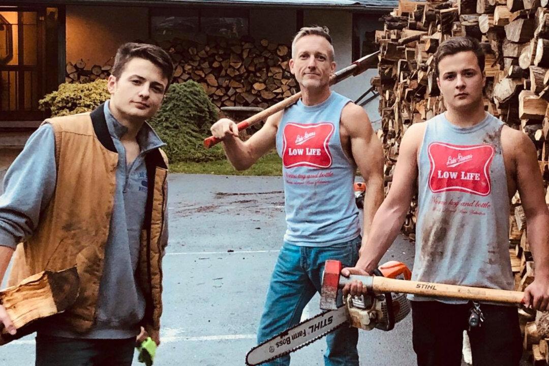 Father and Twin Sons Chop and Deliver Firewood to Vulnerable People for 5th Year in a Row