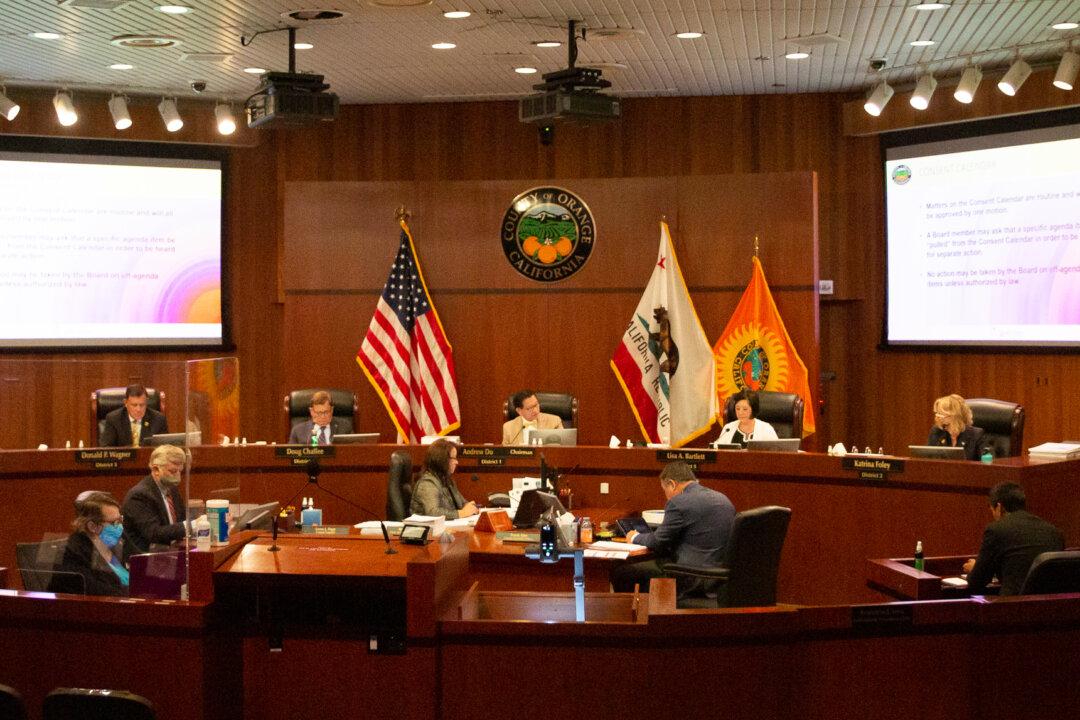 OC Board of Supervisors Extend Health Services for Mothers and Children