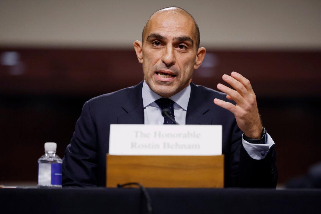 Financial Regulatory Bodies Vie for Power Over Crypto Industry