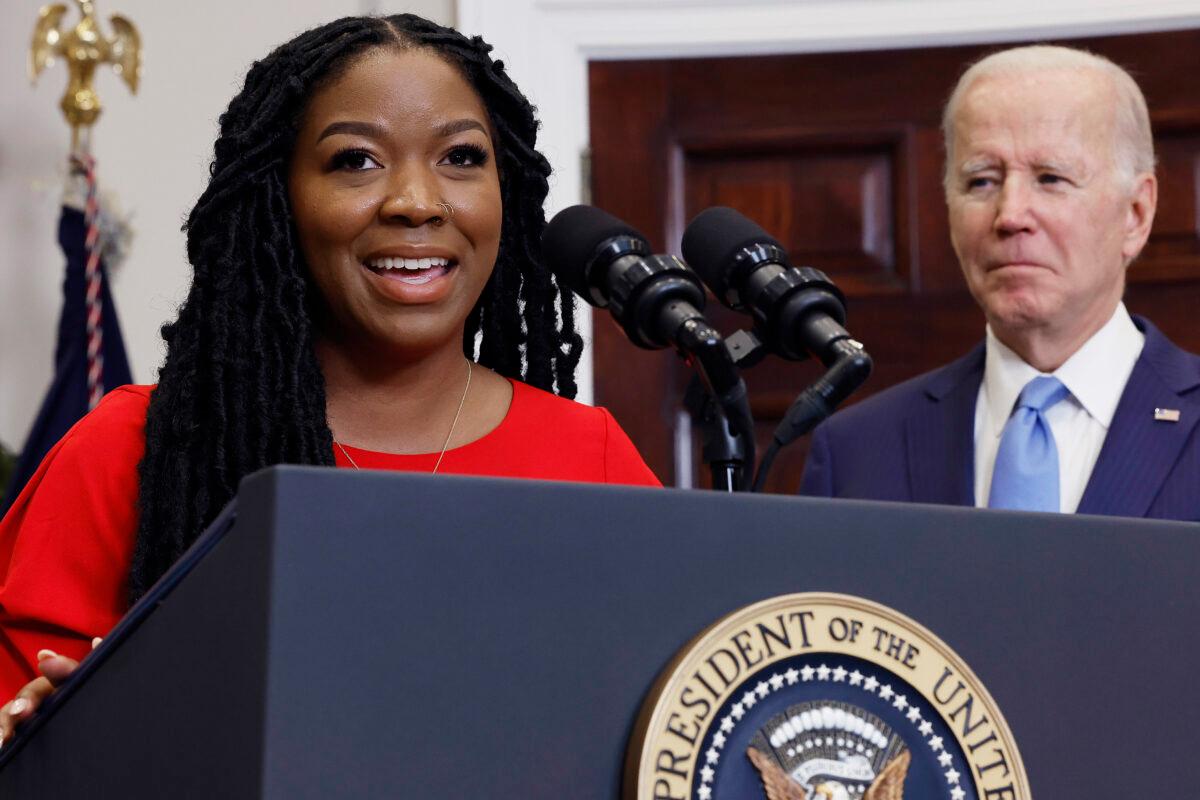 Cherelle Griner (L), wife of Brittney Griner, speaks at the White House on Dec. 8, 2022. (Chip Somodevilla/Getty Images)