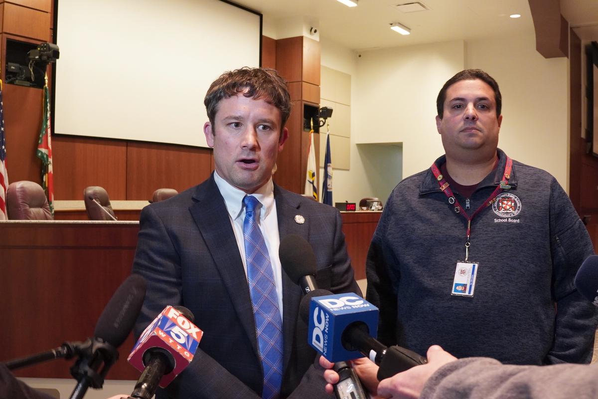 Loudoun County School Board Appoints Interim Superintendent at Emergency Meeting