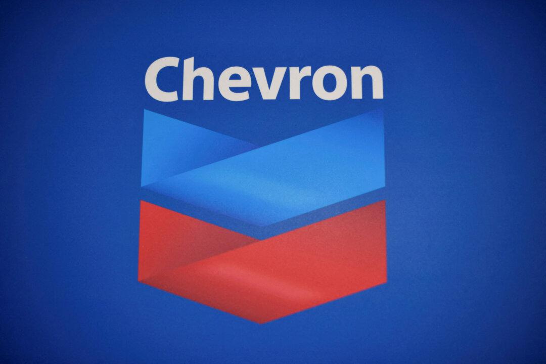 Chevron Boosts Share Buyback Program, Hikes US Spending