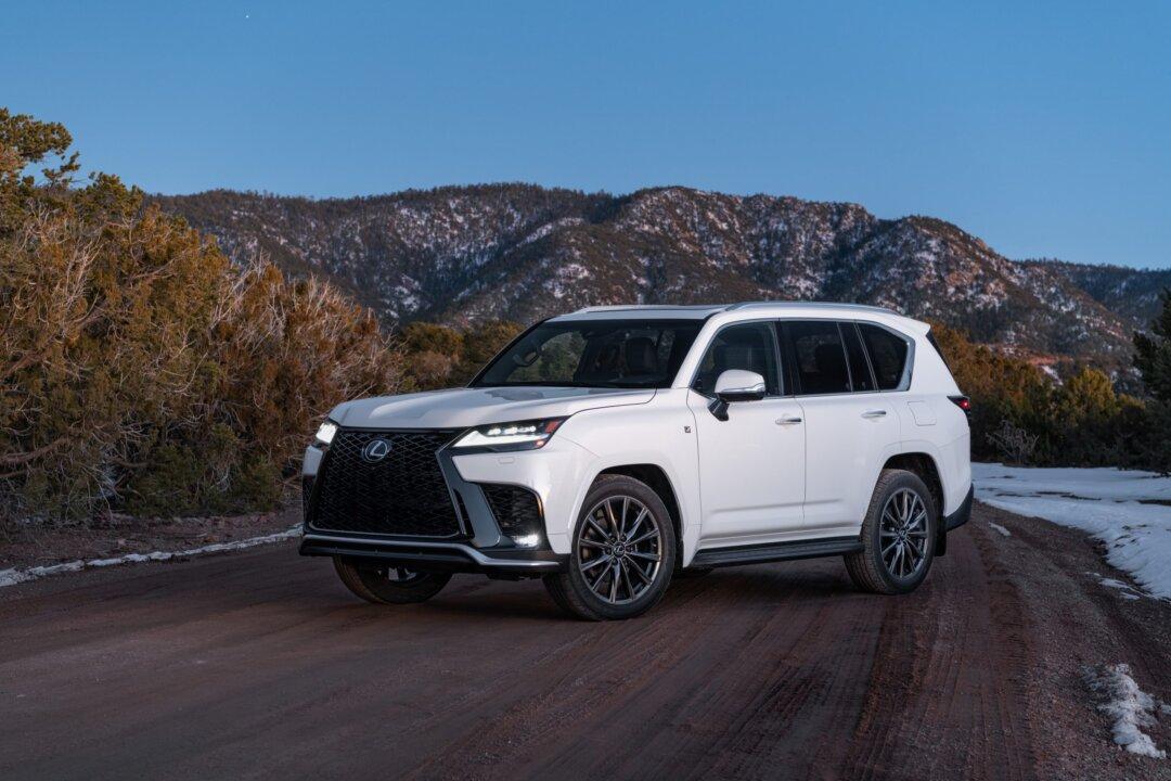 2022 LEXUS LX 600 F Sport