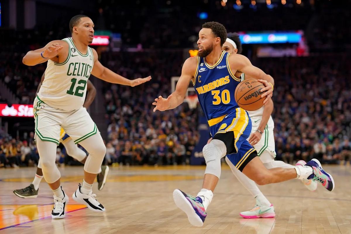 NBA Roundup: Warriors Blitz Celtics in Finals Rematch