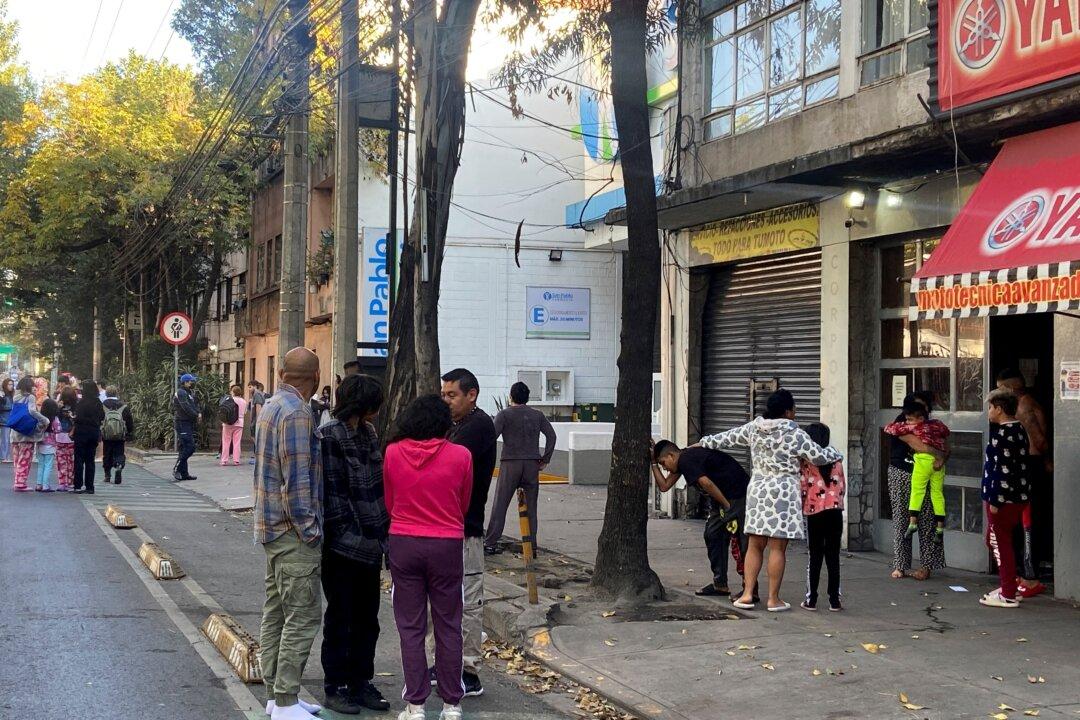 Strong 6.0-Magnitude Earthquake Shakes Southern Mexico