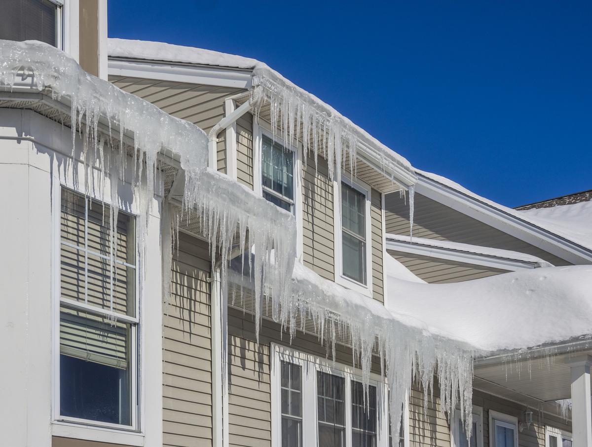 What Are Winter Rooftop Risks?