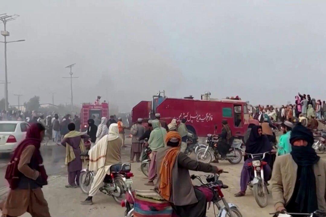 8 Pakistanis, 1 Afghan Soldier Killed in Cross-Border Clash