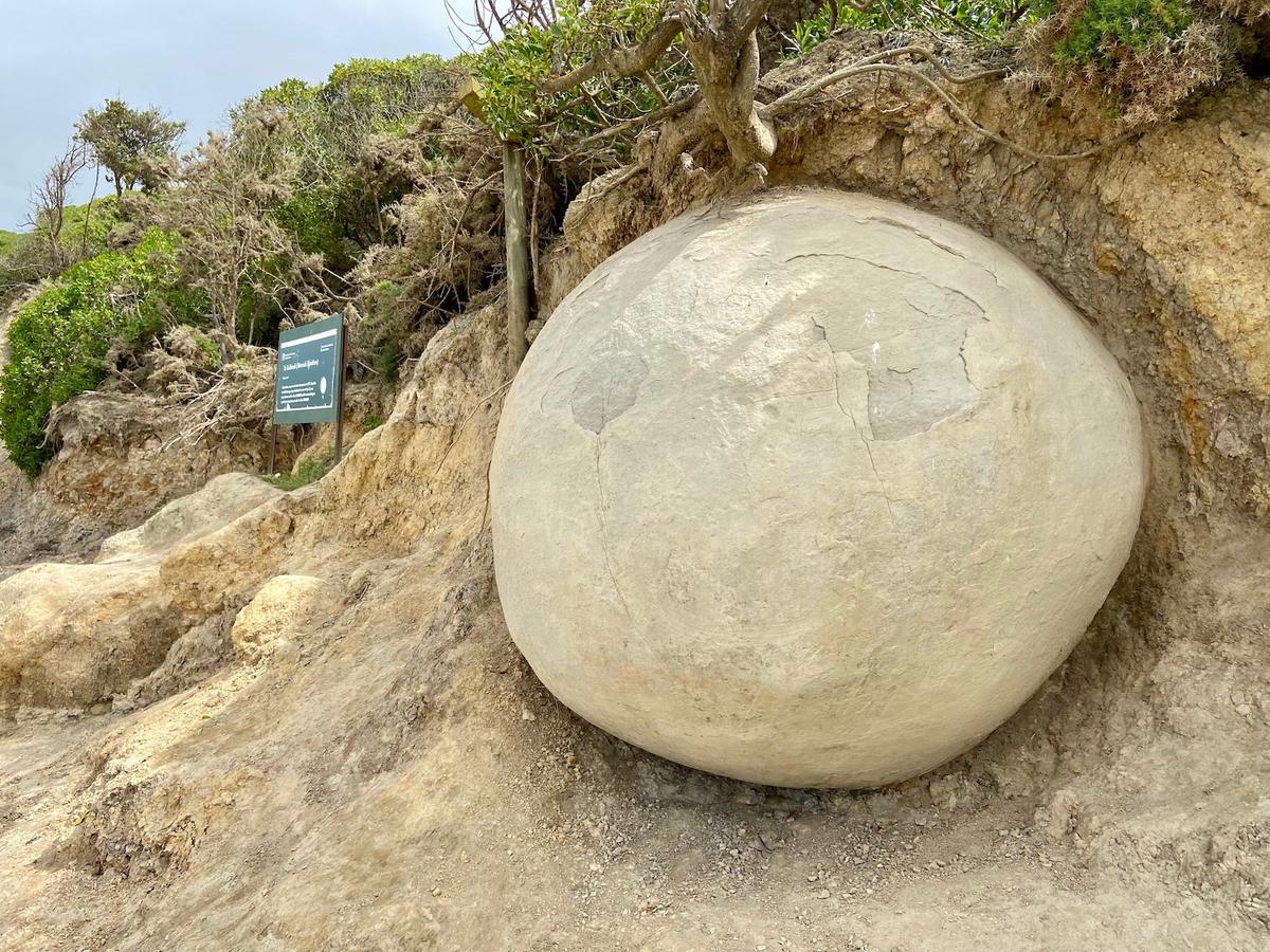 New Zealand’s Mysterious Stone Spheres Continue to Captivate