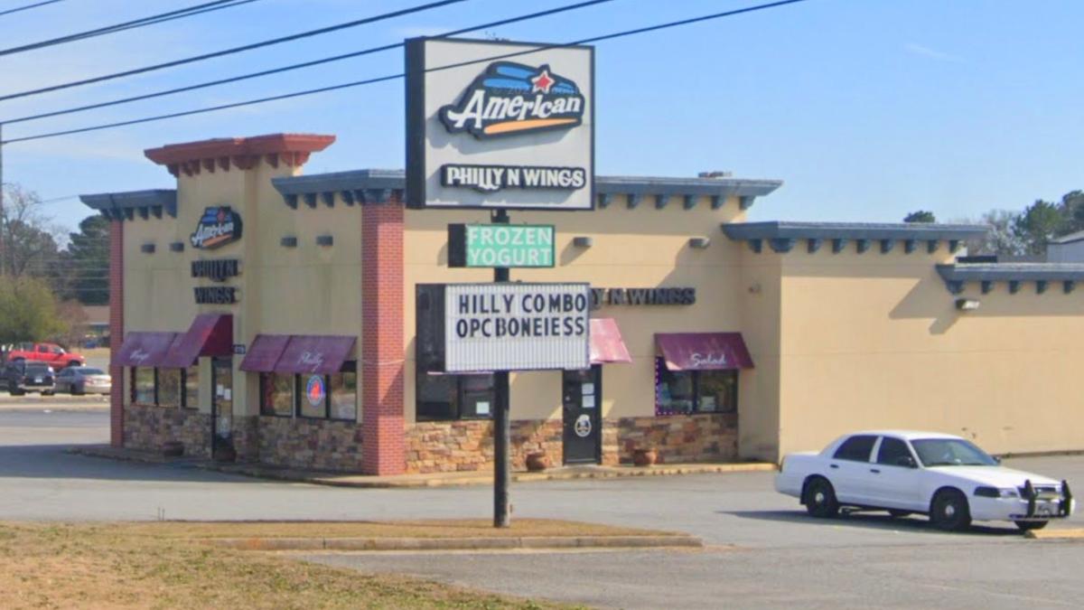 Georgia Restaurant Worker Fatally Shoots Armed Intruder in Self-Defense