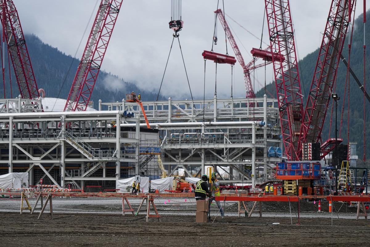 ANALYSIS: With Mexico Surpassing Canada as Top US Trading Partner, How Canada Might Catch Up