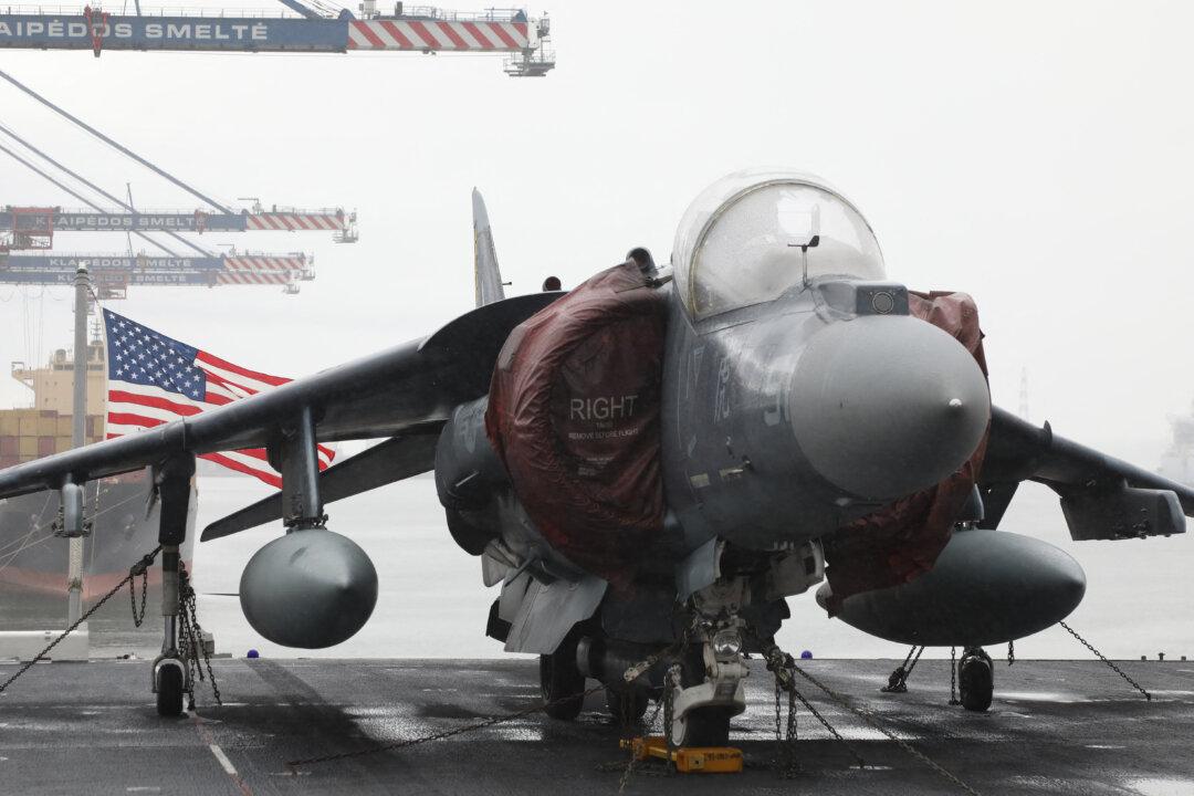 Ex-US Marine Pilot Faces Conspiracy Charges Over Chinese Pilot Training