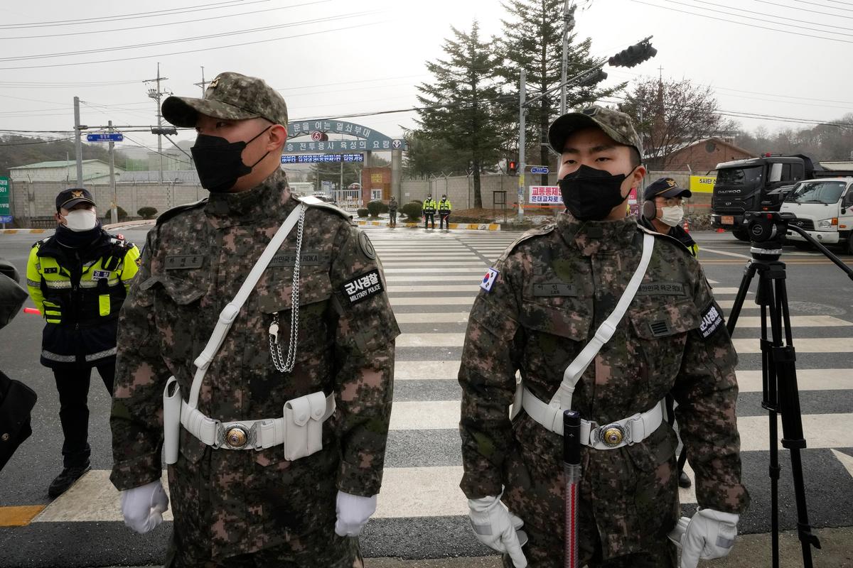 South Korean Court Upholds Constitution Mandating Foreign-Born Men Enlist Before Renouncing Citizenship