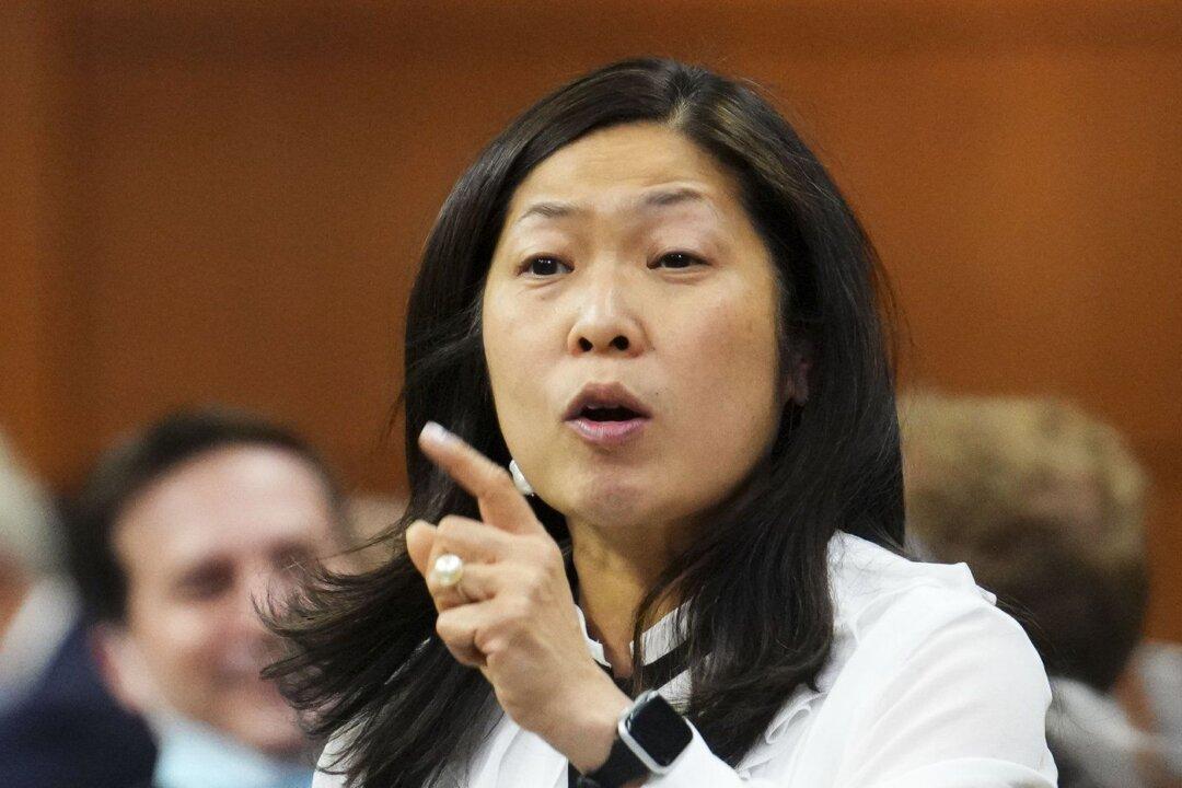 Trade Minister Mary Ng Broke Ethics Rules Over Contract to Friend, Commissioner Rules