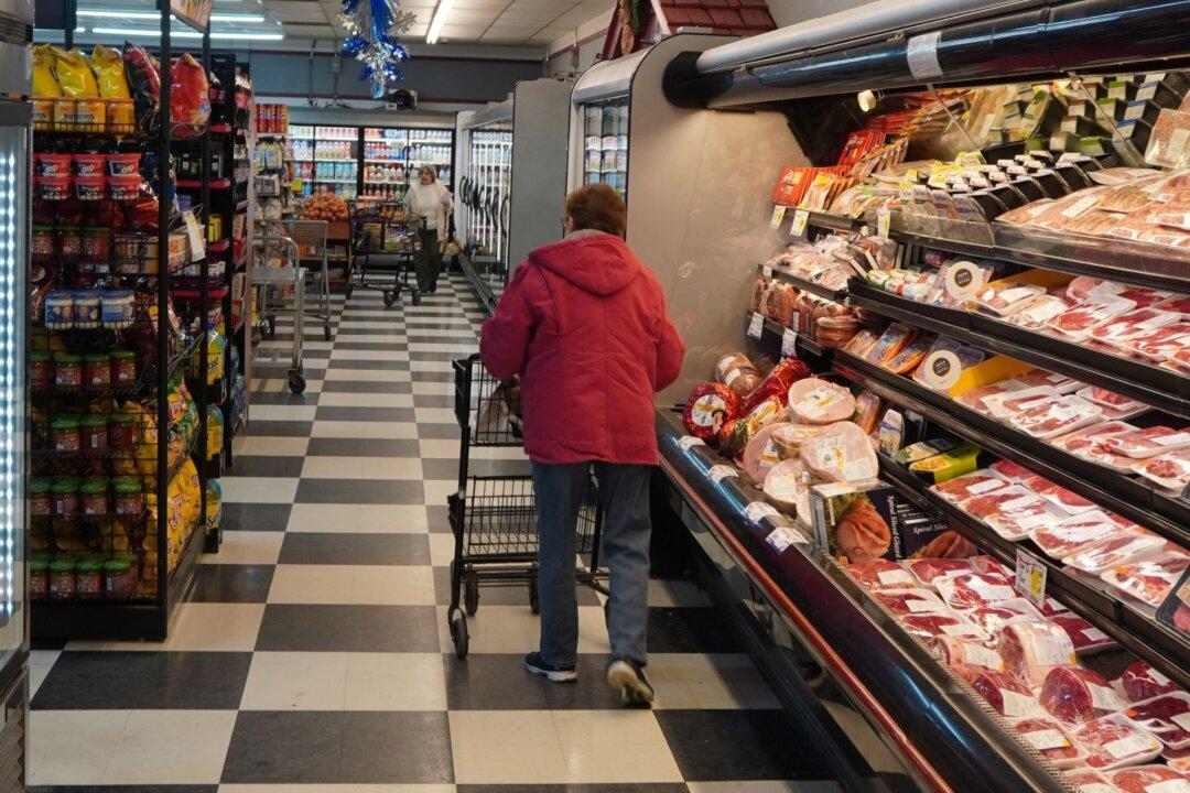 As Food Prices Rise, Some Holiday Shoppers Cut Back, Others Unaffected