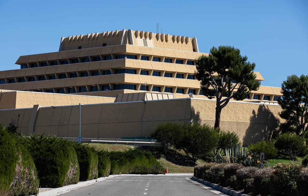 Laguna Niguel Ziggurat Building Up for Auction
