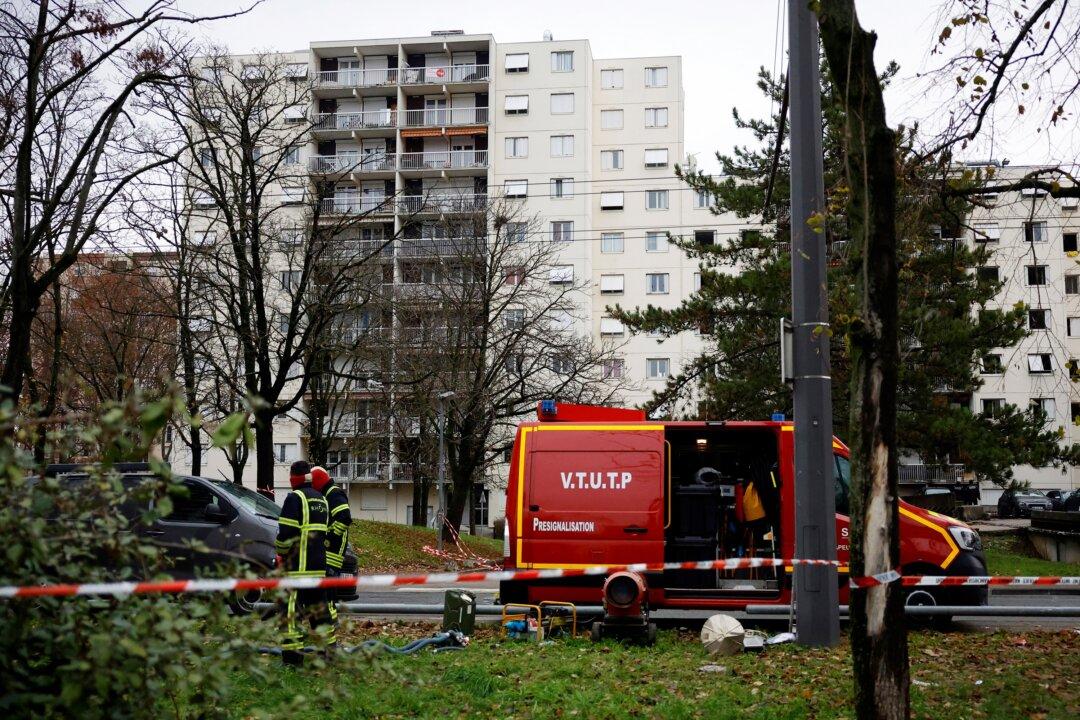 Fire Near French City of Lyon Kills 10, Including Children