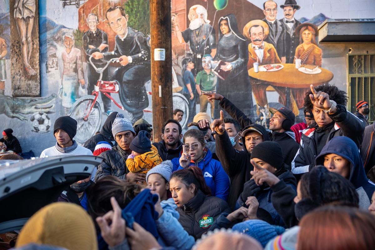 Appeals Court Rejects GOP-Led Effort to Keep in Place ‘Title 42’ Border Policy