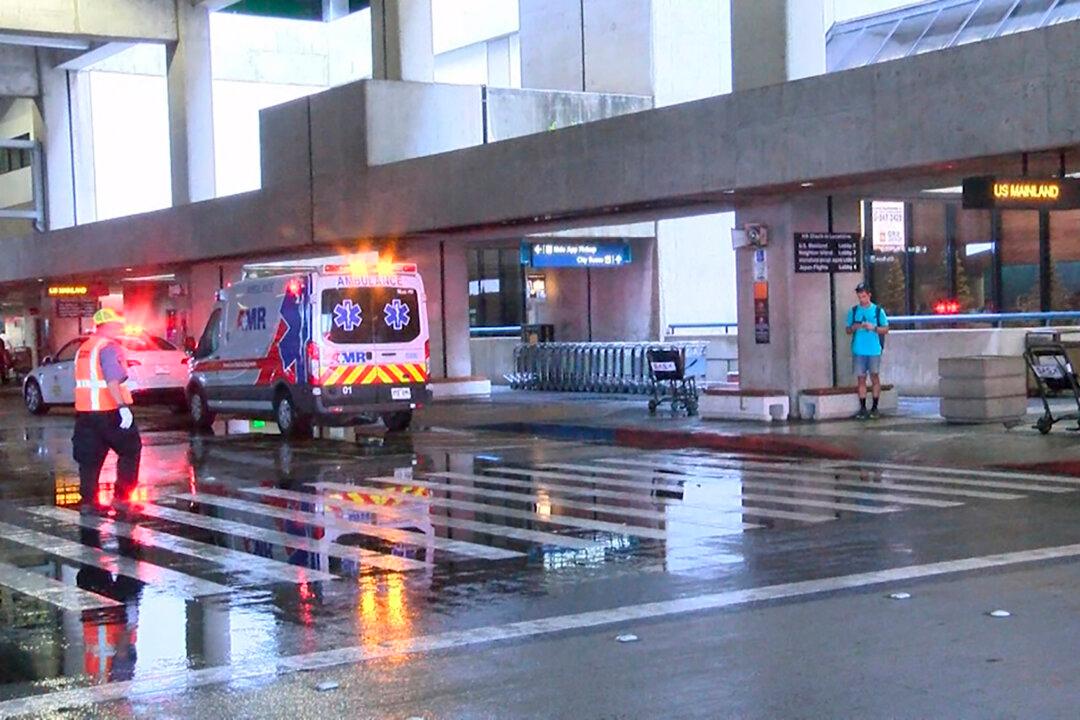 36 Hurt During Turbulent Hawaii Flight, 11 Seriously