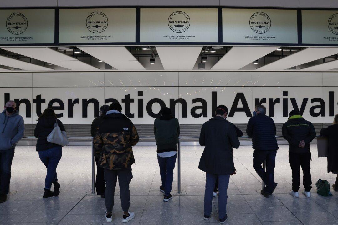 Net Migration Hits New Record of 606,000