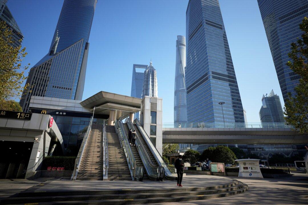 World Bank Cuts China Growth Outlook on COVID-19, Property Woes
