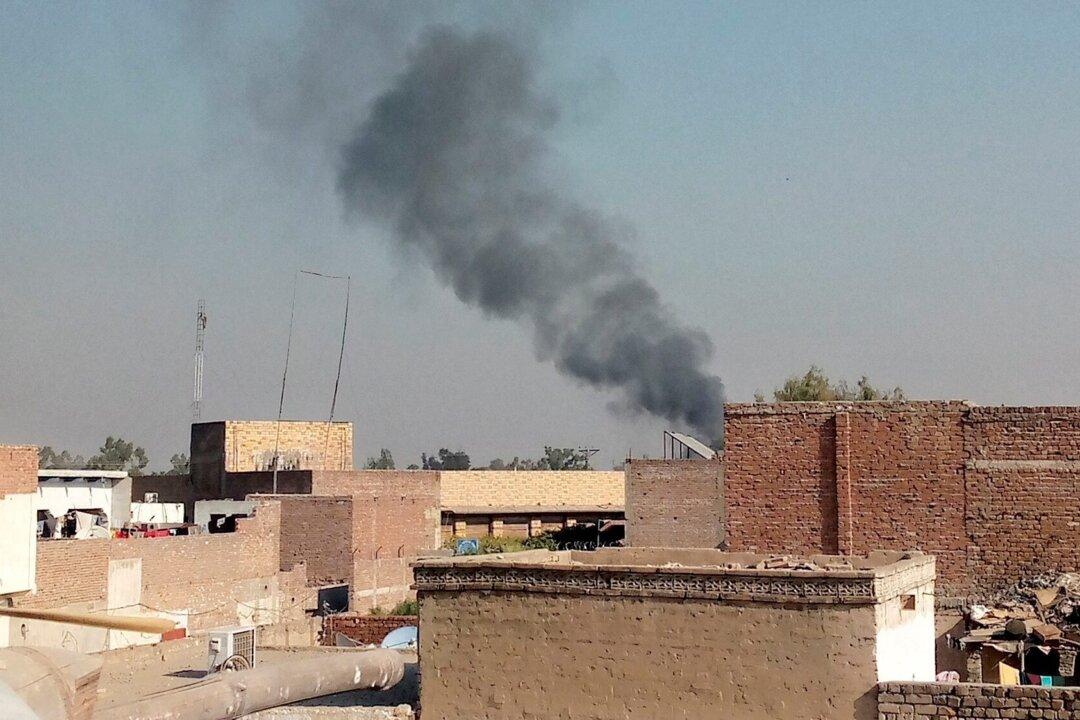 25 Terrorists Killed in Pakistan Army Raid on Detention Center; 1 Hostage Dies