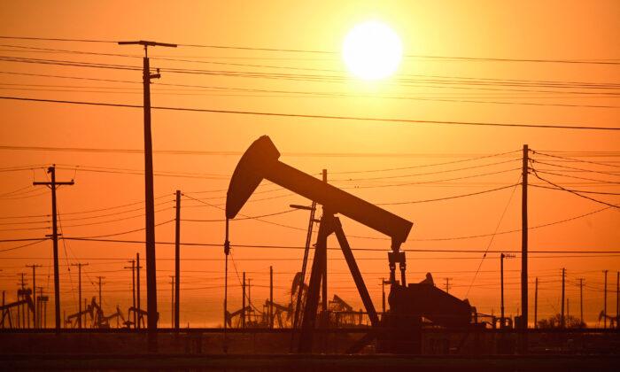 California Legislatures Block Bill That Would Hold Oil Companies Liable for Health Problems