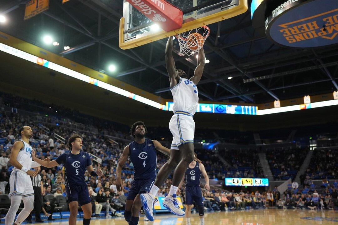 No. 13 UCLA Puts Clamps on High-Scoring UC Davis in Blowout