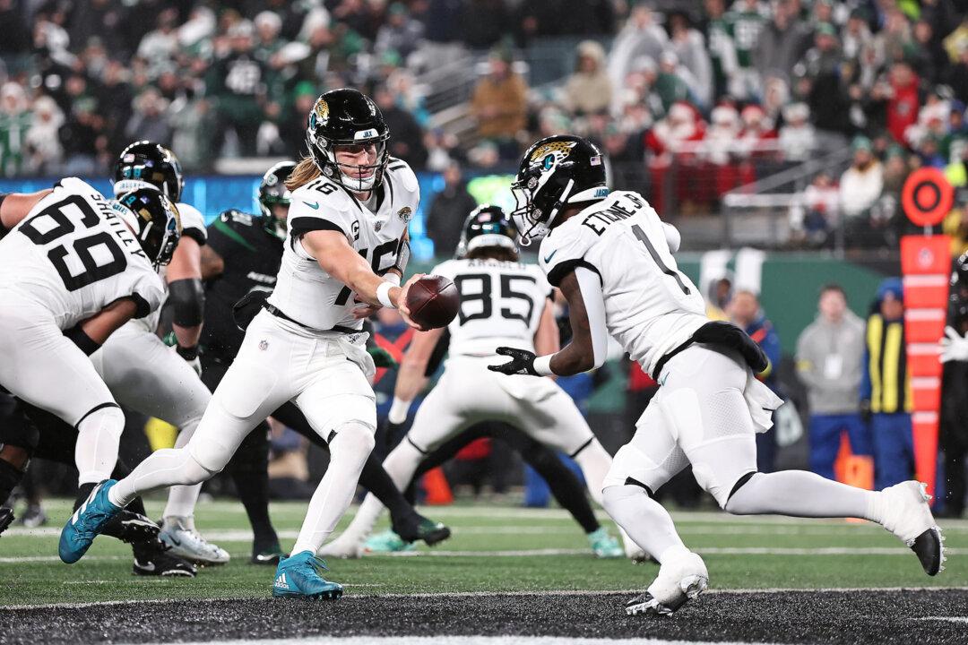 Hot Jaguars Send Jets to Fourth Straight Loss