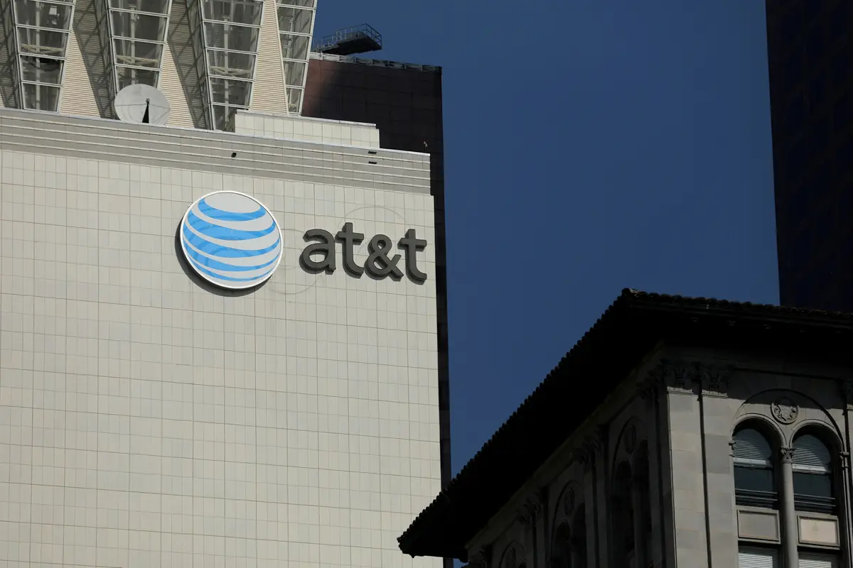 AT&T Scraps DEI Amid Amid Broader Corporate Shift Toward Merit-Based Policies thumbnail