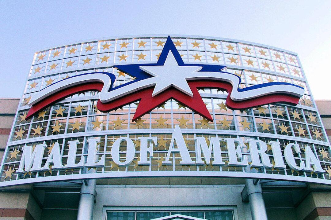 5 Arrested After Shooting at Mall of America That Killed 19-Year-Old