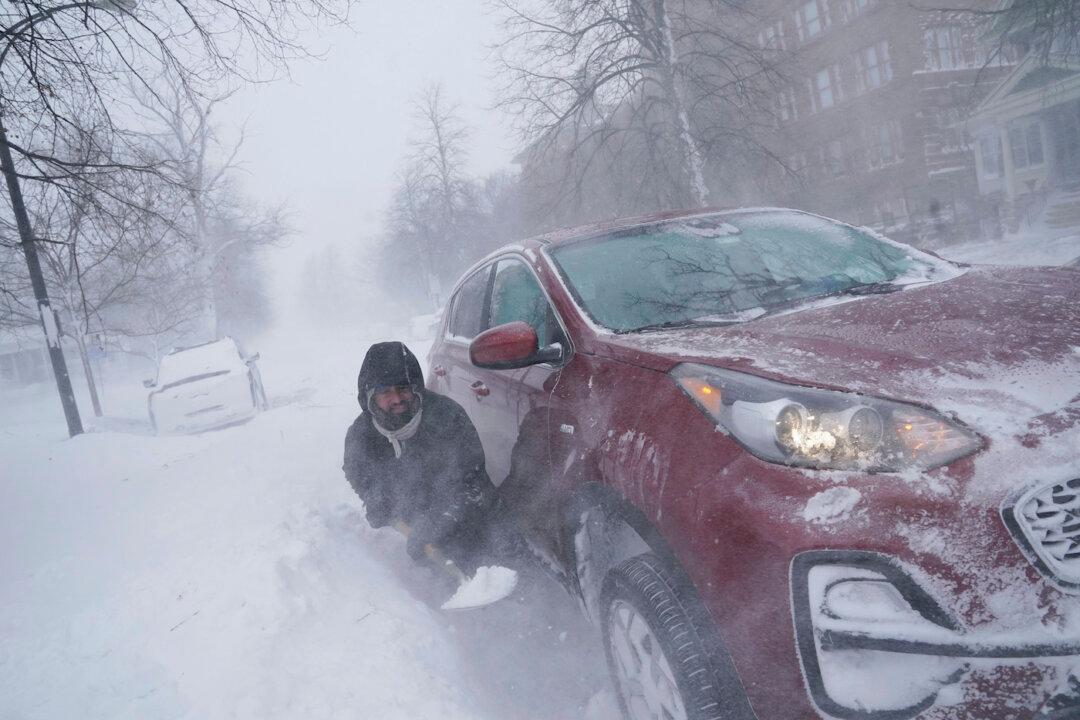 Dozens Dead as Powerful Winter Storm Sends Temperatures Plummeting Across North America