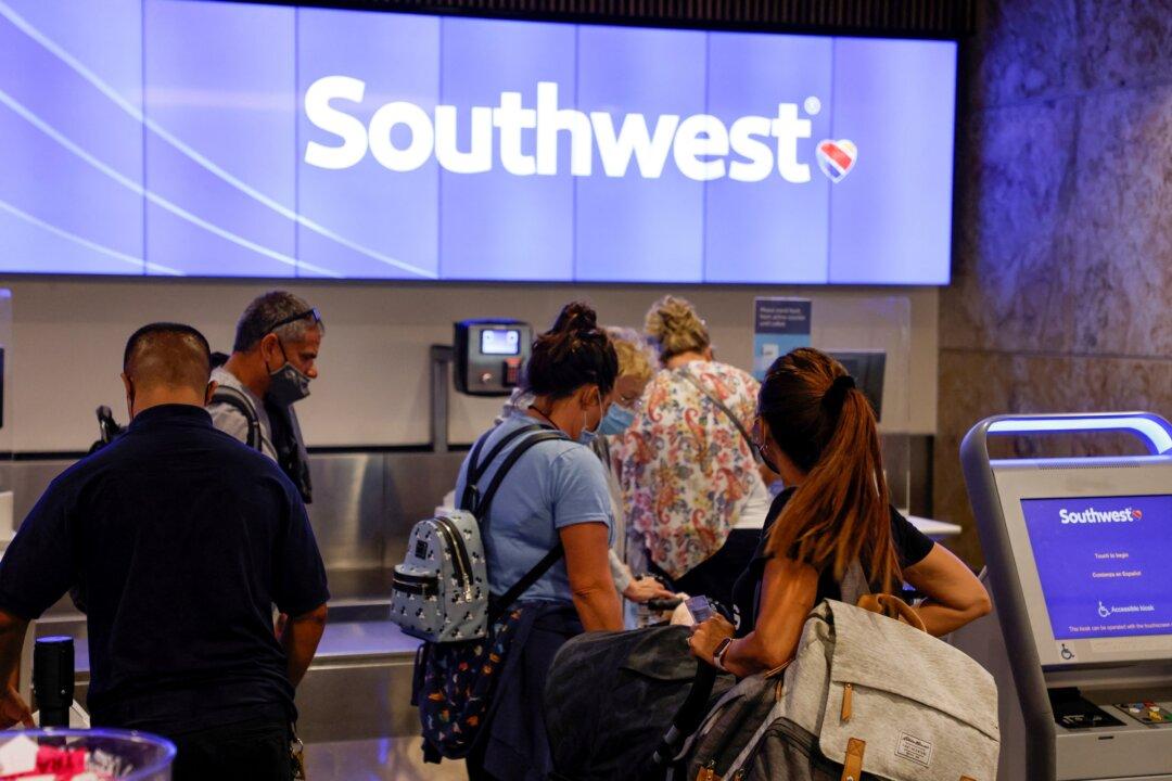Southwest Cancels Thousands More US Flights as Weather Stays Bitter