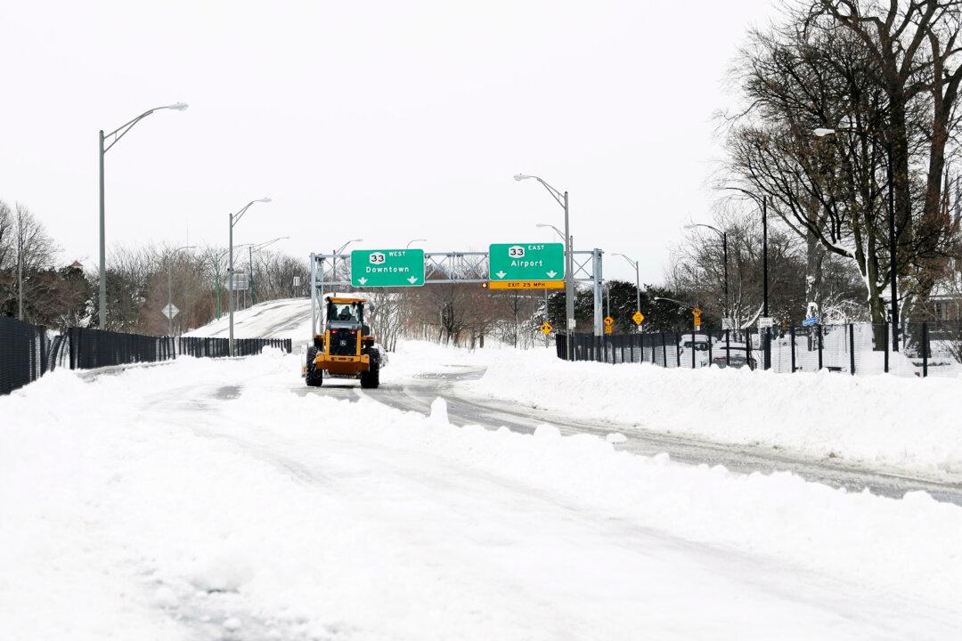 National Guard Checks Homes in Buffalo for Storm Victims