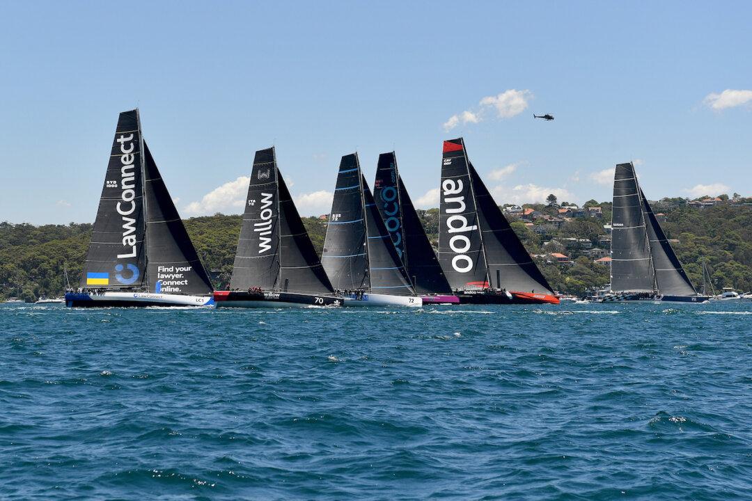 Andoo Comanche Wins Line Honours in Sydney to Hobart Yacht Race