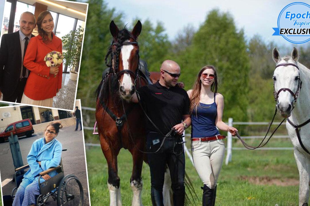Horse Rider With ‘Mystery Illness’ Marries Boyfriend of 3 Months Who Never Left Her Side