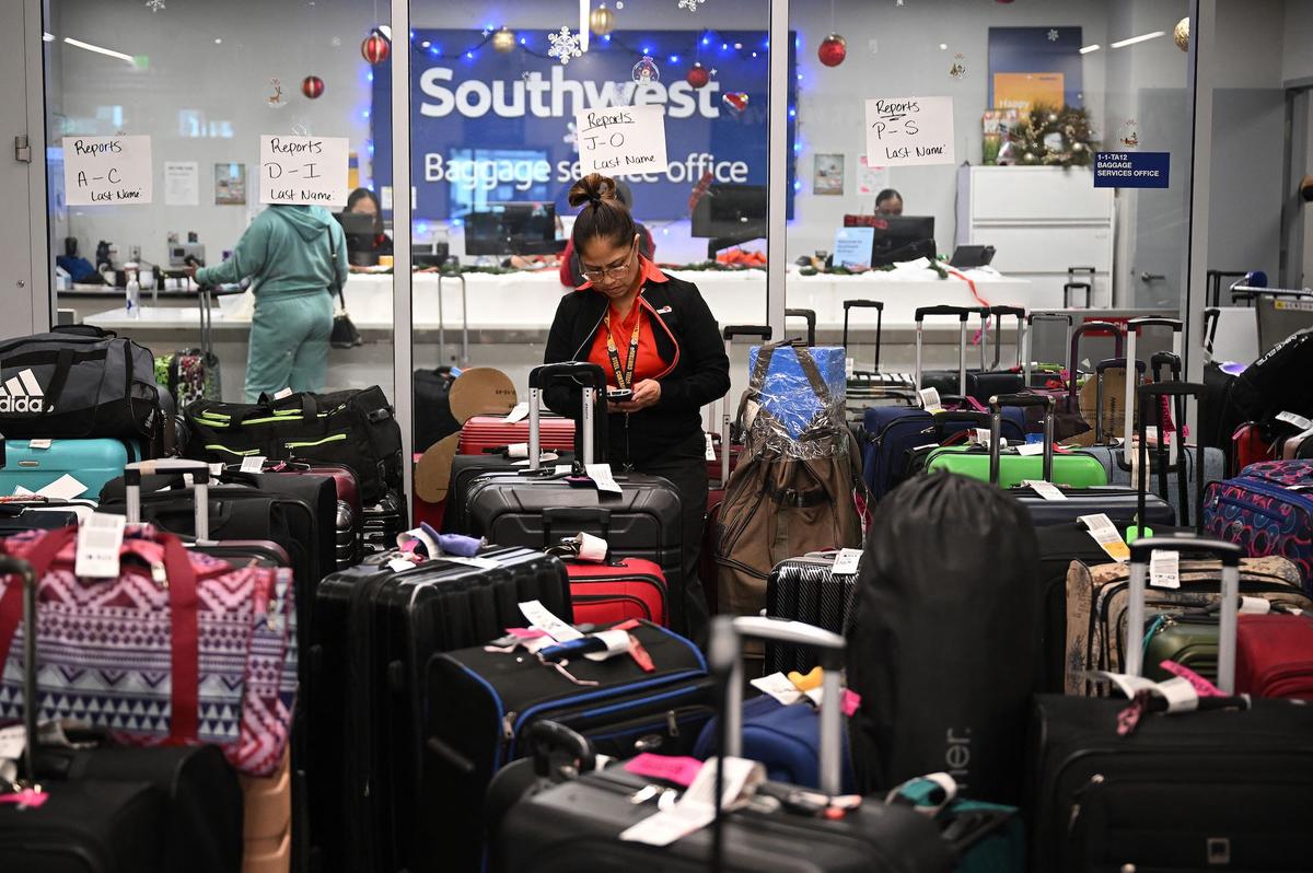 Workers, Internal Memos Reveal Why Southwest Melted Down During Cold Snap