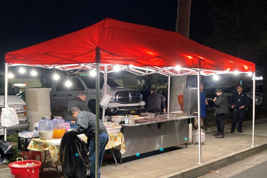 Santa Ana Shuts Down Over 100 Illegal Sidewalk Vendors in 6 Weeks