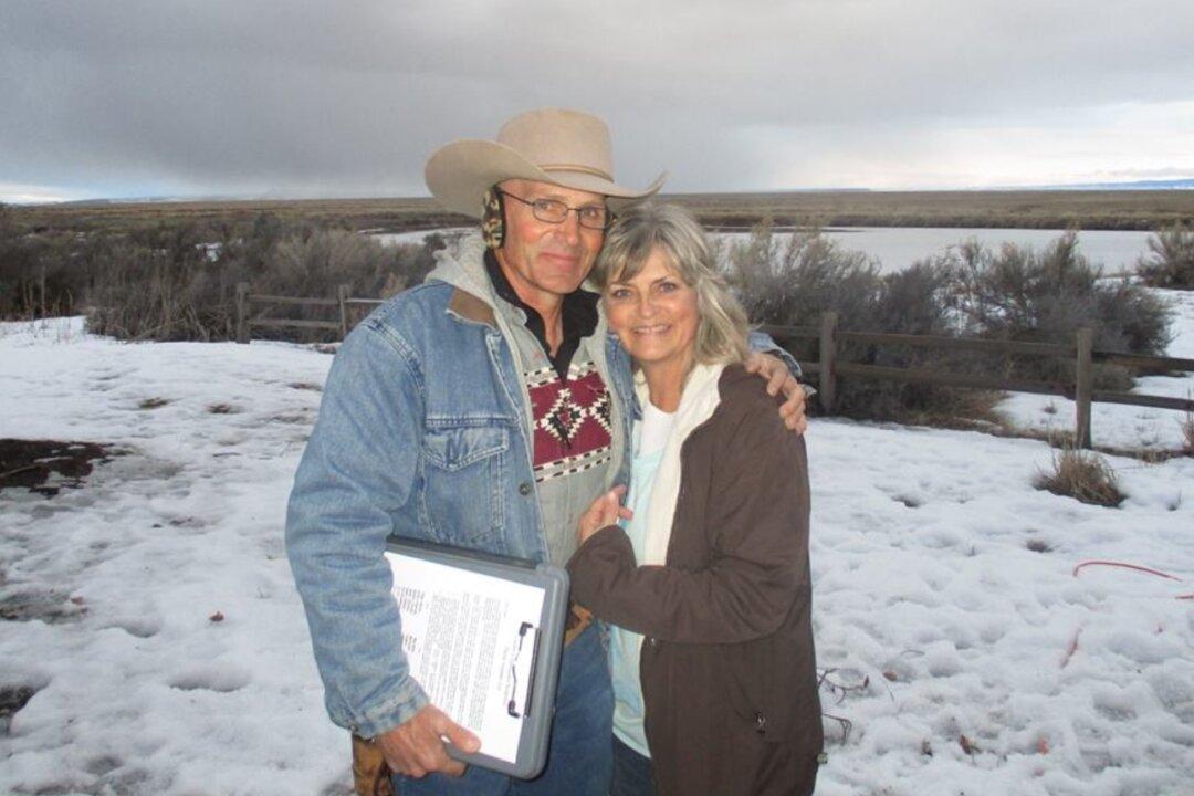 7 Years After Police Shot LaVoy Finicum in Back, Arizona Family Asks Supreme Court to Hear Case
